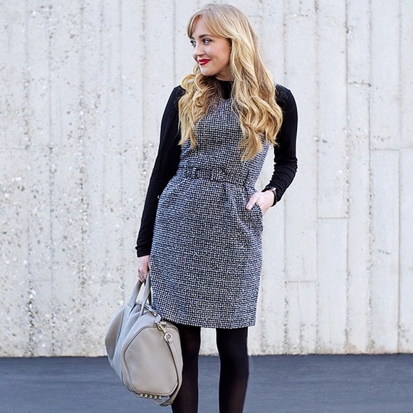 Banana Republic Dresses & Skirts - LAST CHANCE💓Banana Republic Tweed Belted Dress