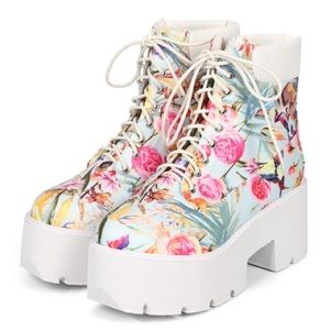 Platform Floral Lace Up Boots -Qupid