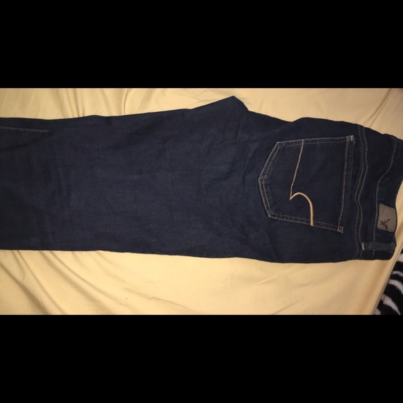 Dark wash American Eagle jeans - Picture 1 of 2