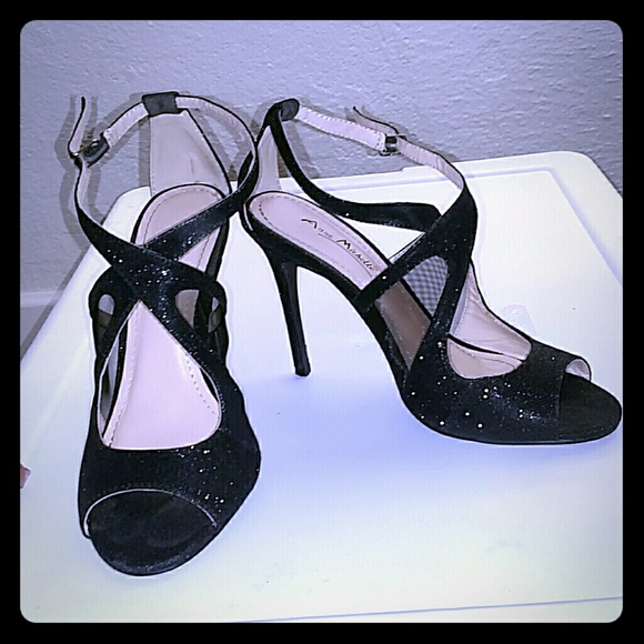 Black ballroom heel