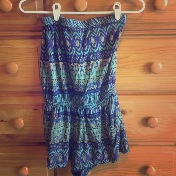 Patterned romper