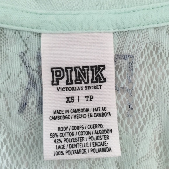 Teal long sleeve with writing looks new - Picture 3 of 3