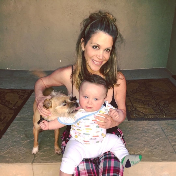 Meet your Posher, Felicia - Picture 1 of 1