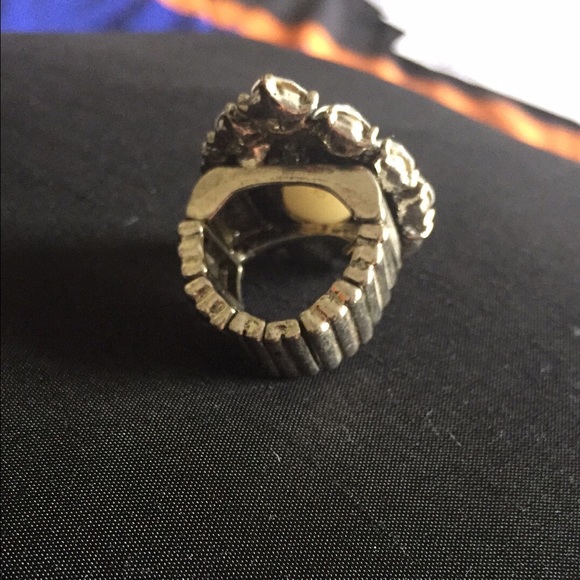 Ring - Picture 2 of 2