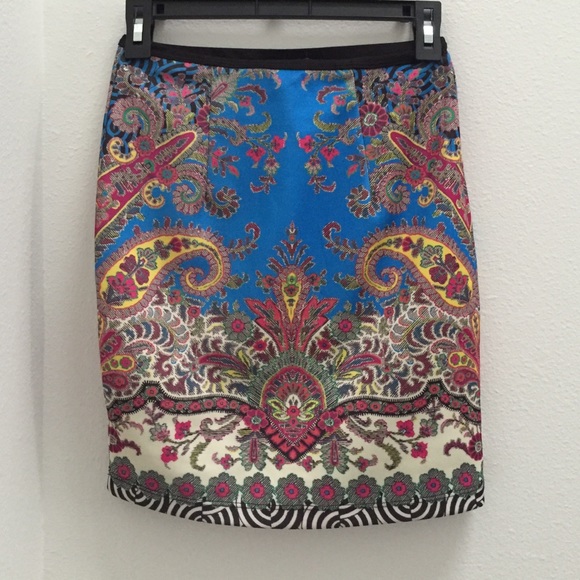 Bebe mini skirt - Picture 2 of 3