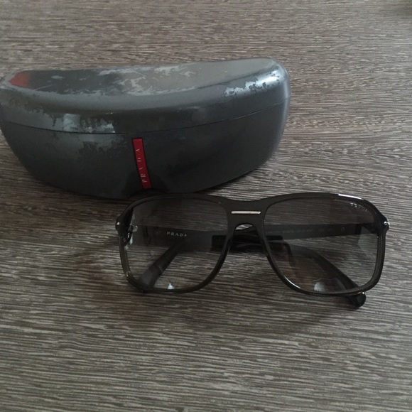 Prada men’s sunglasses gray plastic frame aviators with case - Picture 1 of 3