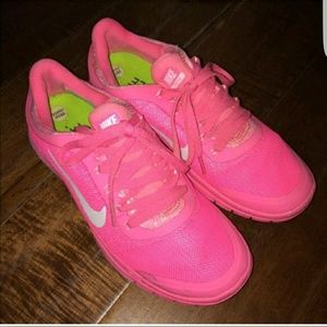 Nike free running shoes
