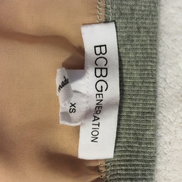 BCBG Generation sweat shirt dress - Picture 2 of 2