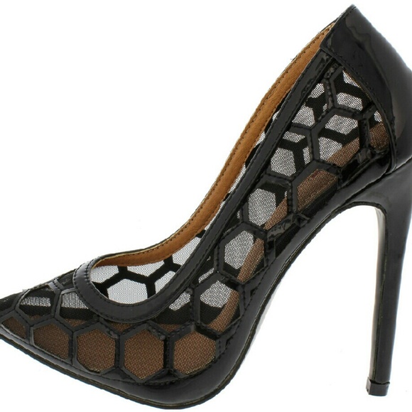 Women's black cut out pumps US 10