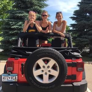 Meet your Posher, Nikki