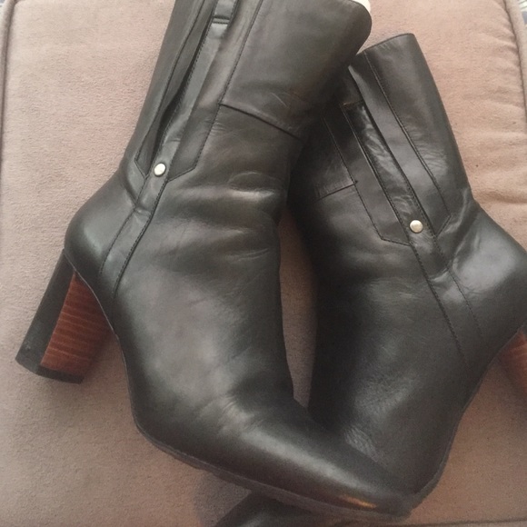 Nine West boots 😍