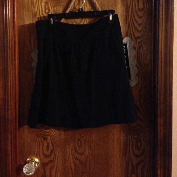 Skirt - Picture 2 of 4