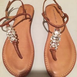 New, never worn Antonio Melani sandals
