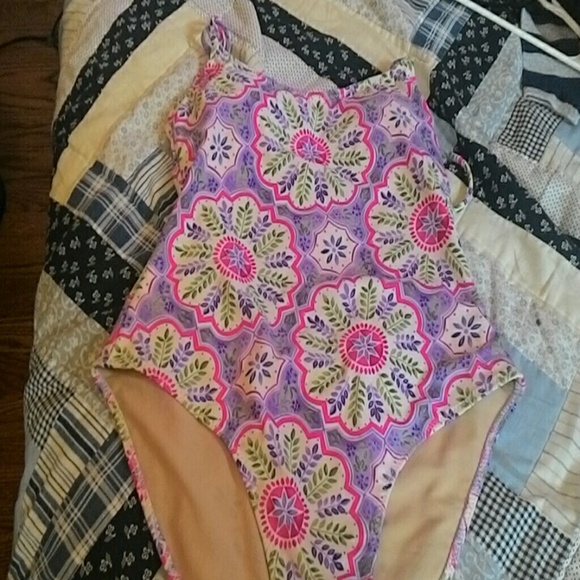 *last chance!* one piece swim