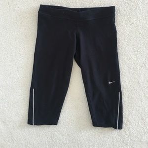 NIKE dri-fit essential crops