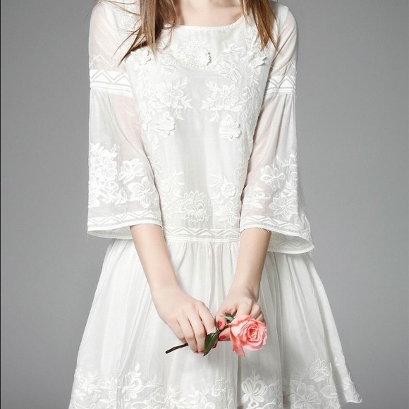 White 3/4 Sleeve Embroidery Silk Dress - Picture 2 of 4