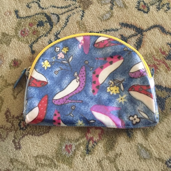 Makeup/jewelry bag