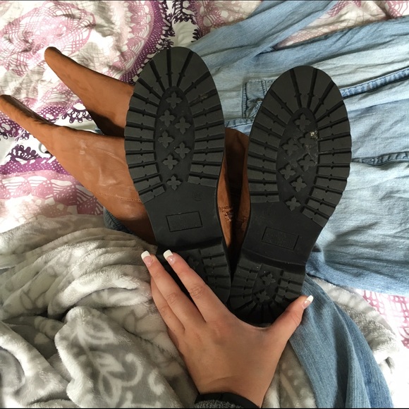 Knee high boots - Picture 3 of 4