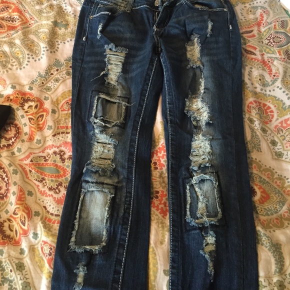 Destroyed skinnies - Picture 3 of 3