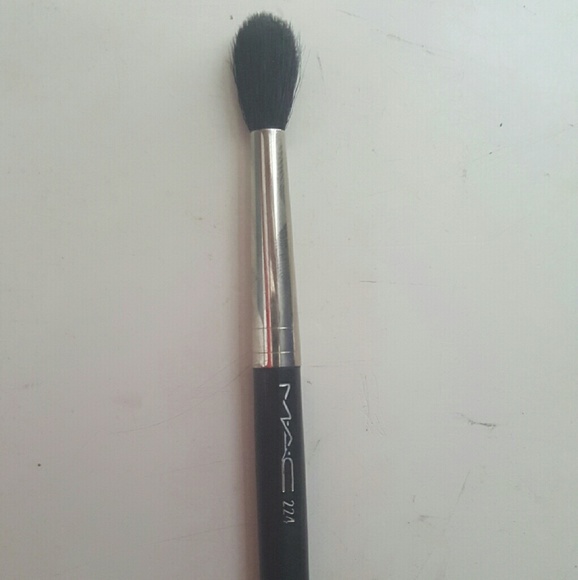 Mac 224 brush