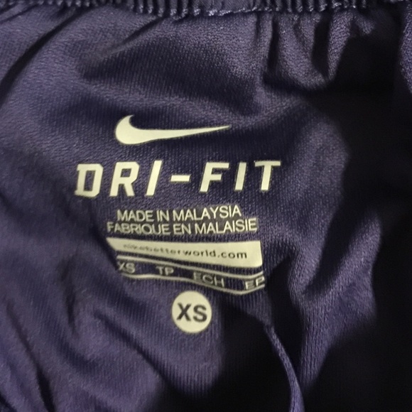 Nike running shorts - Picture 2 of 2
