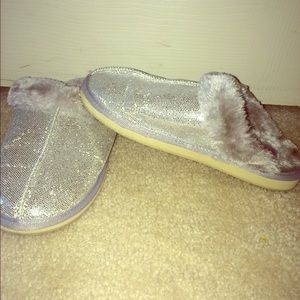 slippers