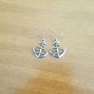 Anchor earrings