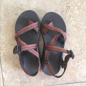 Men's Chacos sz 10