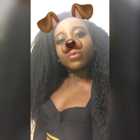 Meet your Posher, Lois