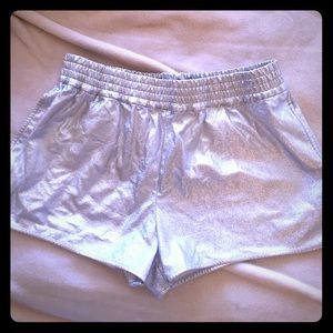 Silver shorts with pockets