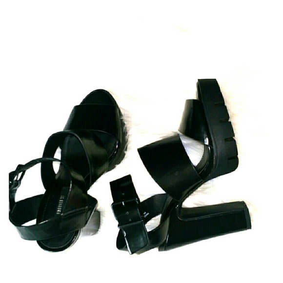 Sandal
