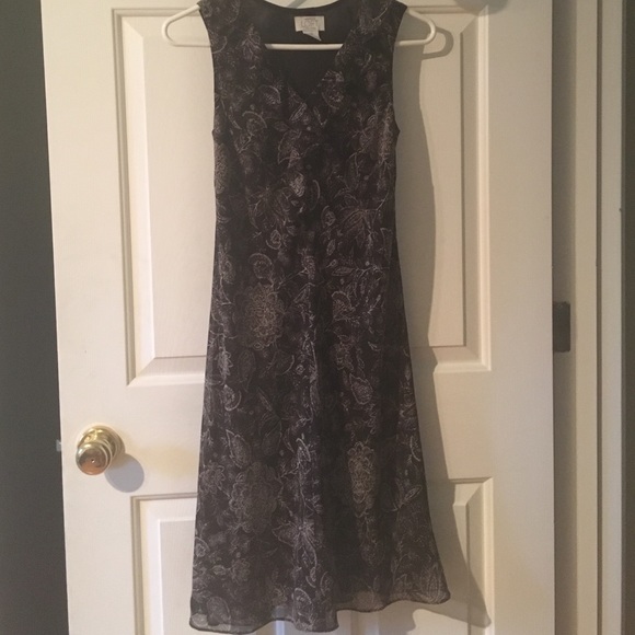 Ann Taylor Loft 0p sleeveless dress