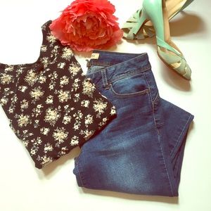 Butt Enhancing Skinny Jeans