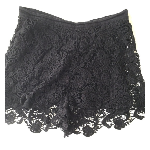 Lace shorts