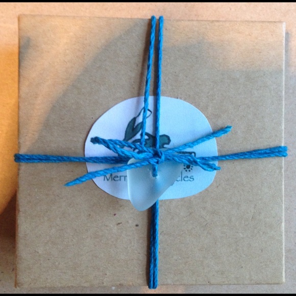 Recycled Seaglass Mermaid Pendant - Picture 2 of 2