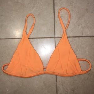 Stone fox swim isla top