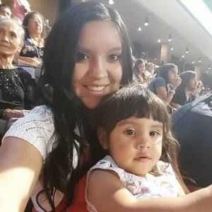 Meet your Posher, Alexis