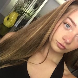 Meet your Posher, Michaela