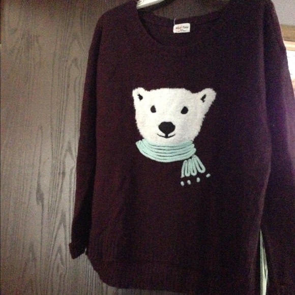 Polar bear sweater (maroon)