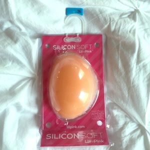 Silicon soft strapless bra