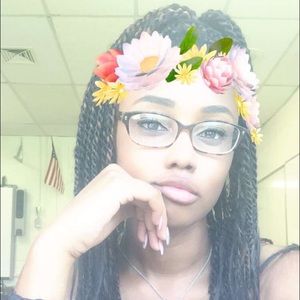 Meet your Posher, Tierra