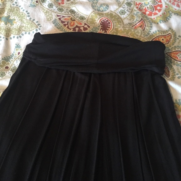 Black maxi skirt folded waist - Picture 2 of 2