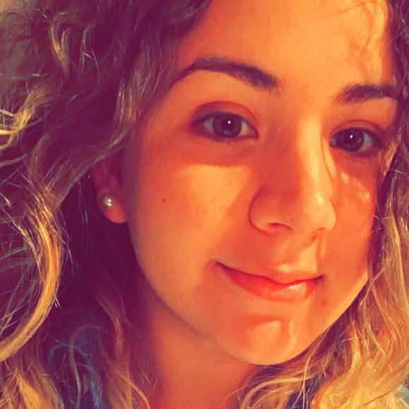 Meet your Posher, Sheyla - Picture 1 of 1