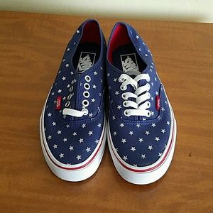 AMERICAN FLAG VANS. NEVER WORN!!!!