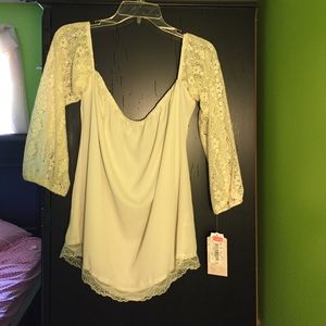 Hang off the shoulder shirt