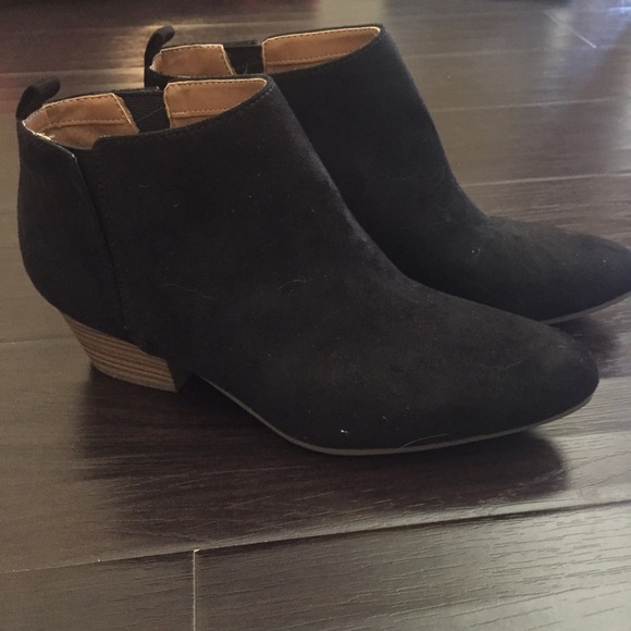 Brand New Suede Black Ankle Boots Booties