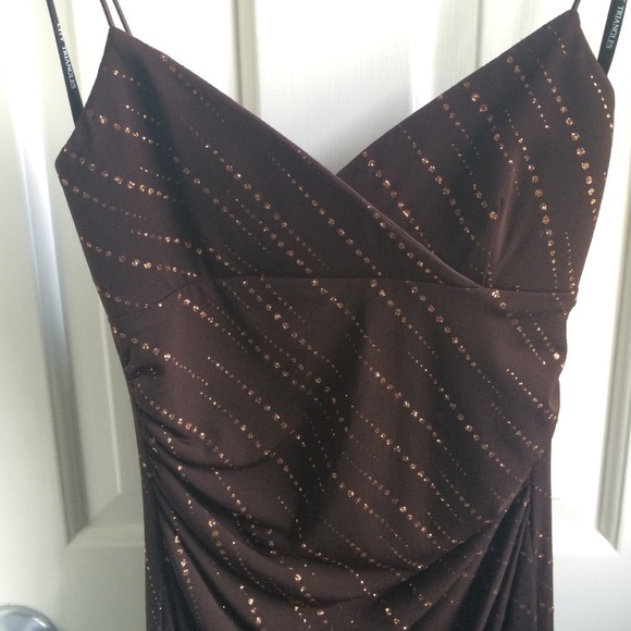 City Triangles dress - Picture 2 of 2