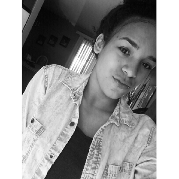 Meet your Posher, Sanah - Picture 1 of 1