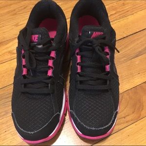 NIKE DUAL FUSION RUN SNEAKERS