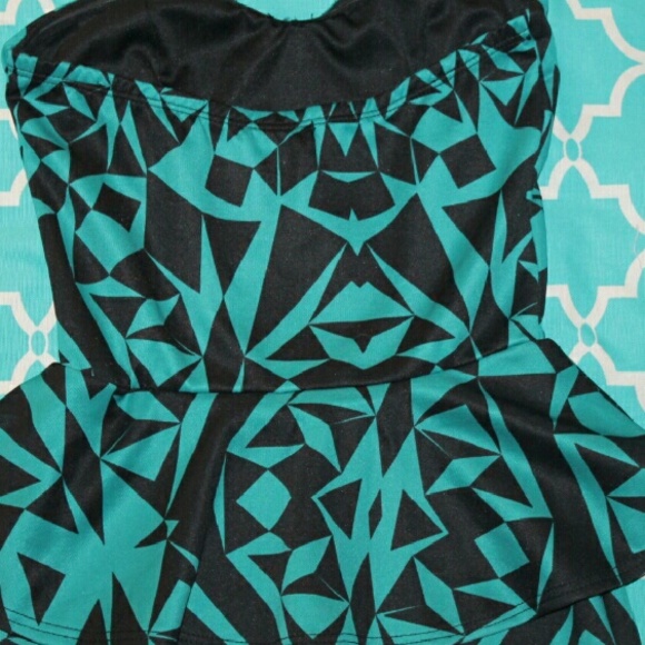 Dress - Picture 2 of 2